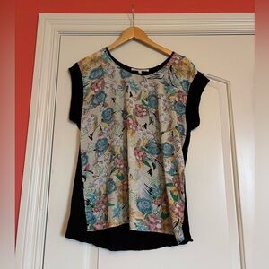 Daniel Rainn Multicolor Floral Blouse. Size Medium